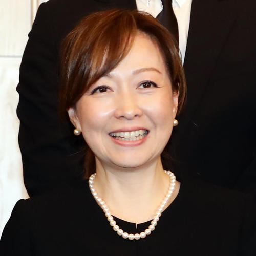 国民的番組でヒット曲“３姉妹”次女がドバイ在住の現在「脳ベルSHOW」で告白　娘も芸能活動