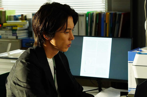 晴原は今すぐにやらなくてもいい研究に没頭／「ブルーモーメント」第８話あらすじ