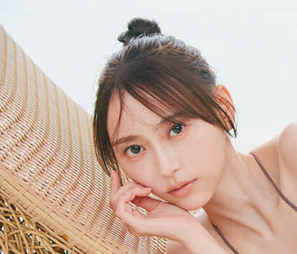 乃木坂46弓木奈於ファースト写真集の先行カット　撮影：三瓶康友／ワン・パブリッシング