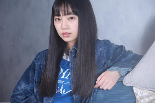 「アンチヒーロー」で注目の近藤華の素顔に迫る　人を引きつける目と雰囲気が印象的