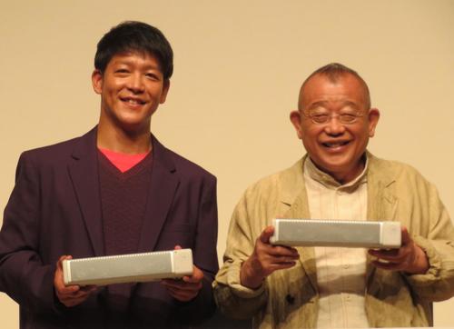 笑福亭鶴瓶＆駿河太郎、10年ぶり親子共演　鶴瓶「落ち着かない」　テレビスピーカーのPR
