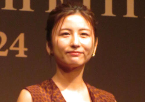 宇賀なつみ「年齢重ねることが楽しくなるような酒」　TBS出水麻衣アナが視線を送る一幕も