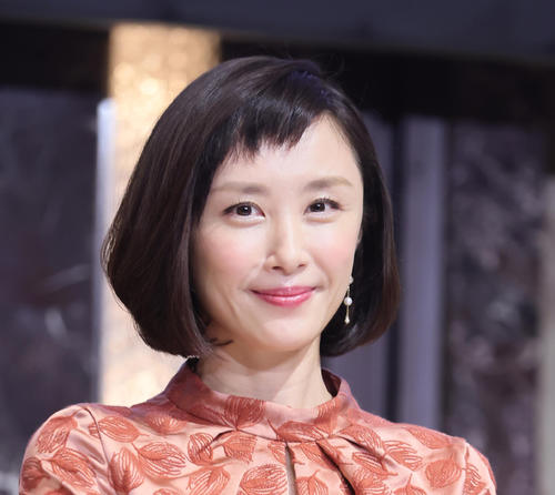 山口もえ47歳誕生日を報告　田中裕二との“観劇デート”＆母娘からのお祝いに「幸せ溢れてる」