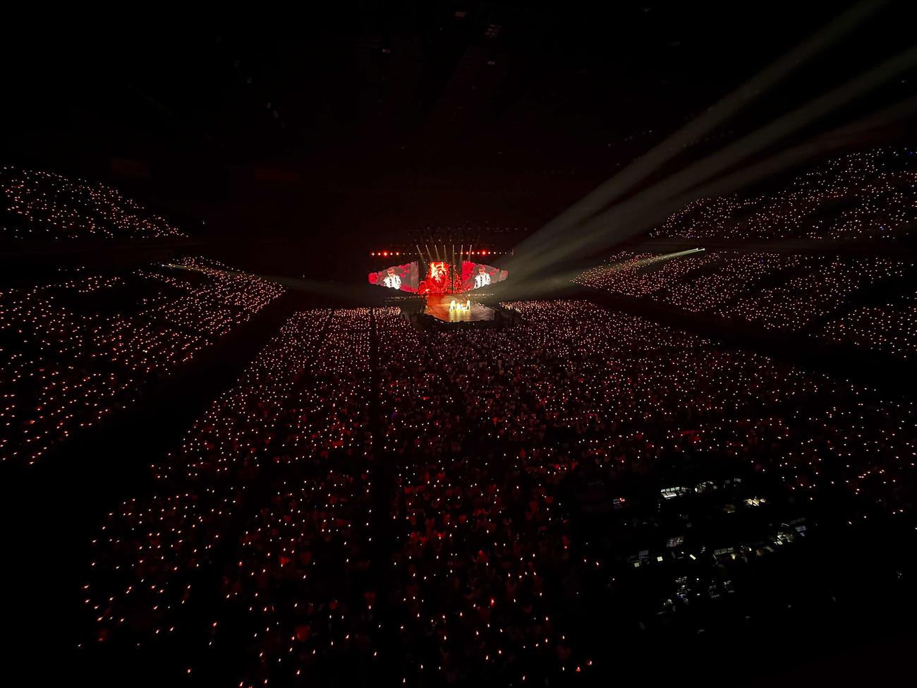 ワールドツアー「FATE PLUS」の日本公演をさいたまスーパーアリーナで行ったENHYPEN（（P）＆（C）　BELIFT LAB Inc．）