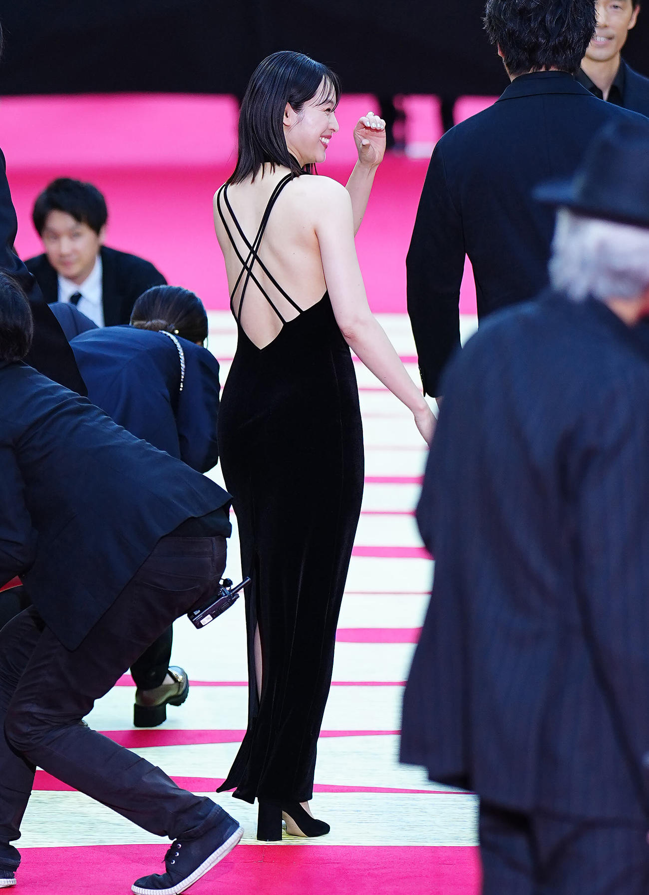 映画「キングダム　大将軍の帰還」ワールドプレミアレッドカーペットイベントでゴージャスなドレス姿の清野菜名（撮影・垰建太）