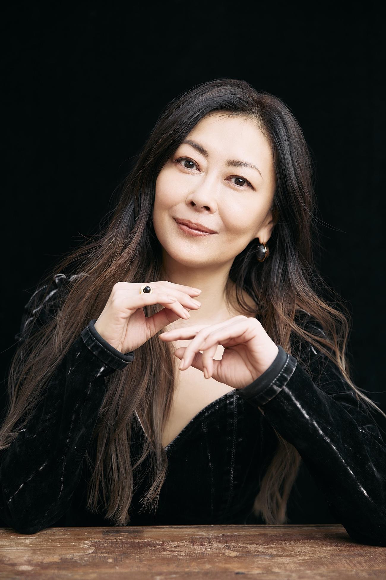 井上ヨシマサの作家活動40周年記念アルバム「再会～Hello Again～」に参加する中山美穂