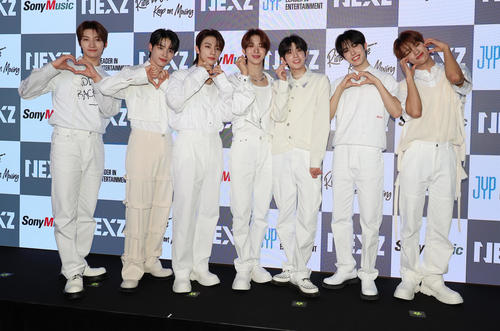 男性７人組グループ「NEXZ」日本デビュー「世界中の方々から愛される大きな存在になりたい」