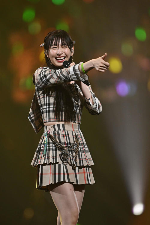 Juice＝Juiceリーダーの植村あかり、卒業公演でまさかの手紙サプライズ「あーりーがとう」
