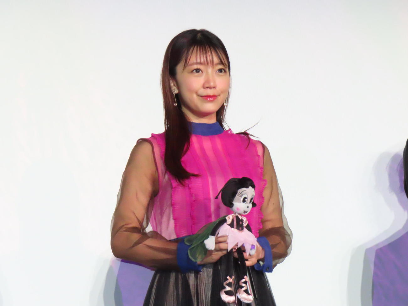 映画「ブルー　きみは大丈夫」の舞台あいさつに出席した三森すずこ