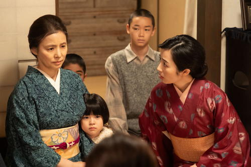 【18日の虎に翼】よねと再会した寅子…よねは轟とカフェ「燈台」があった場所で法律事務所を