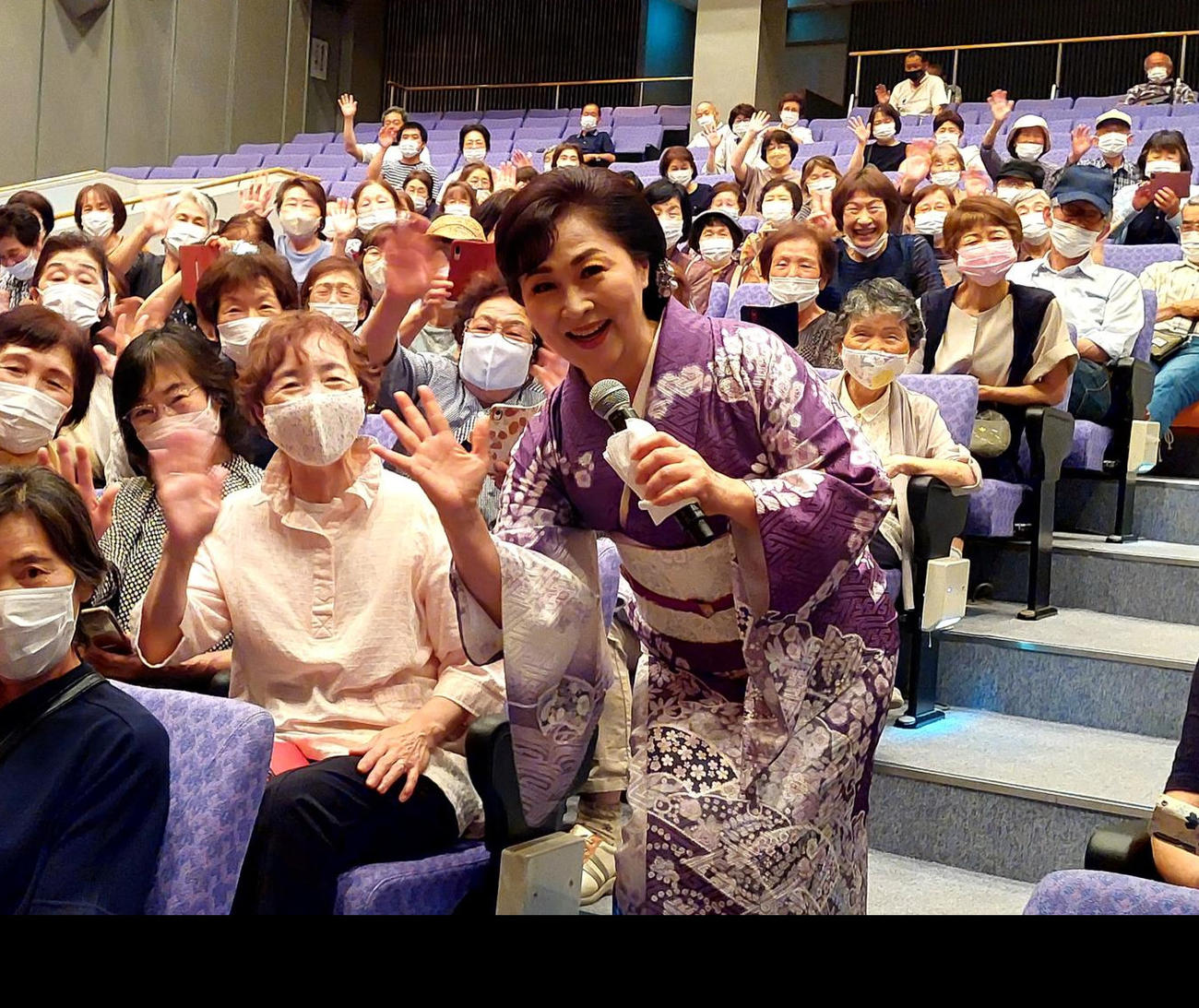 石川県志賀町で復興支援コンサートを行った島津悦子