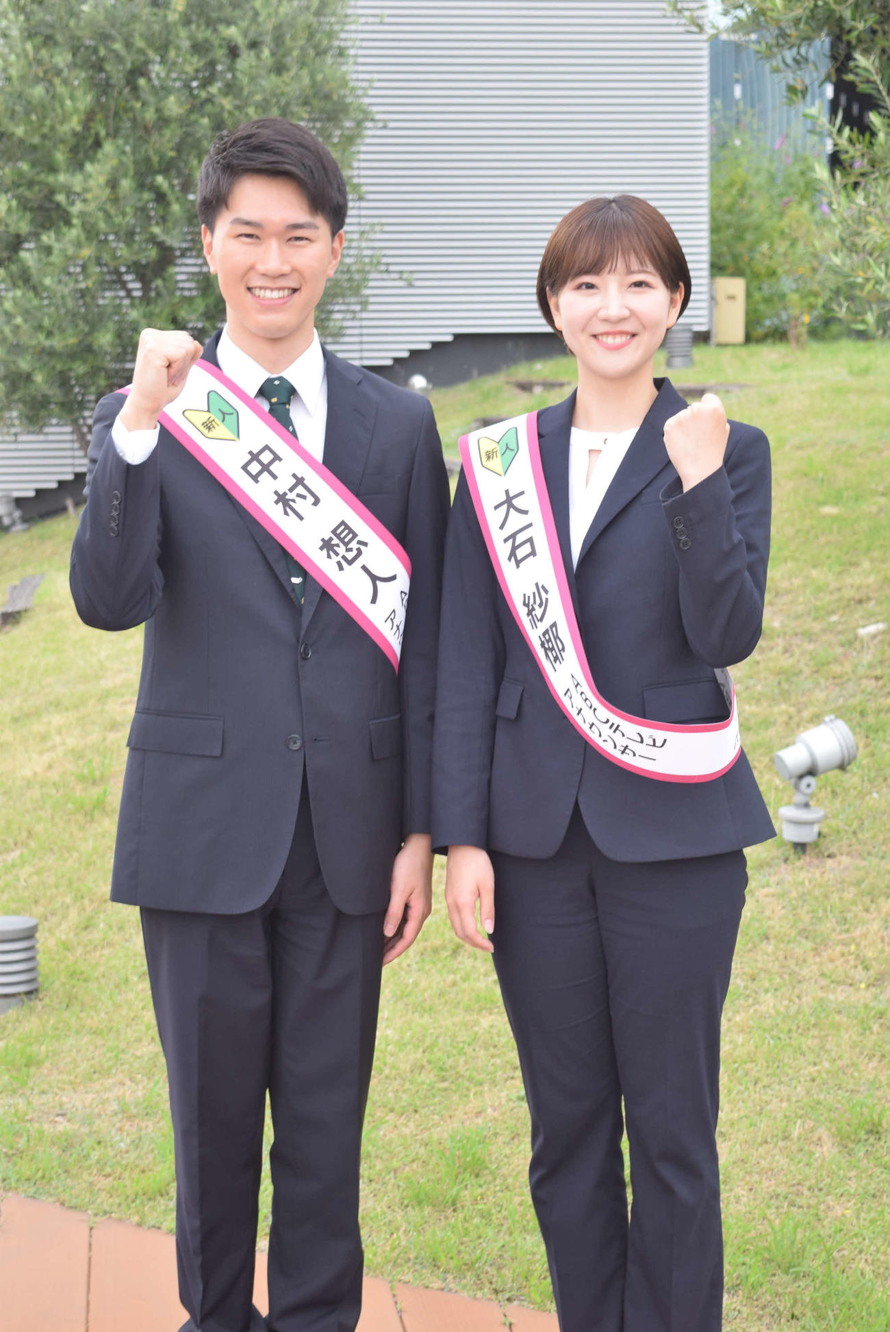 ABCテレビの新人、中村想人アナウンサー（左）と大石紗椰アナウンサー（撮影・阪口孝志）
