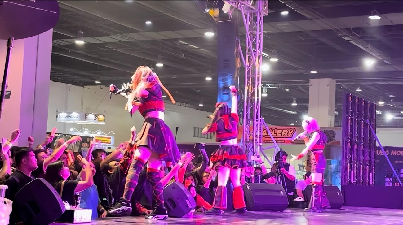 フィリピンのマニラで「TOYCON2024」に出演したZIGA