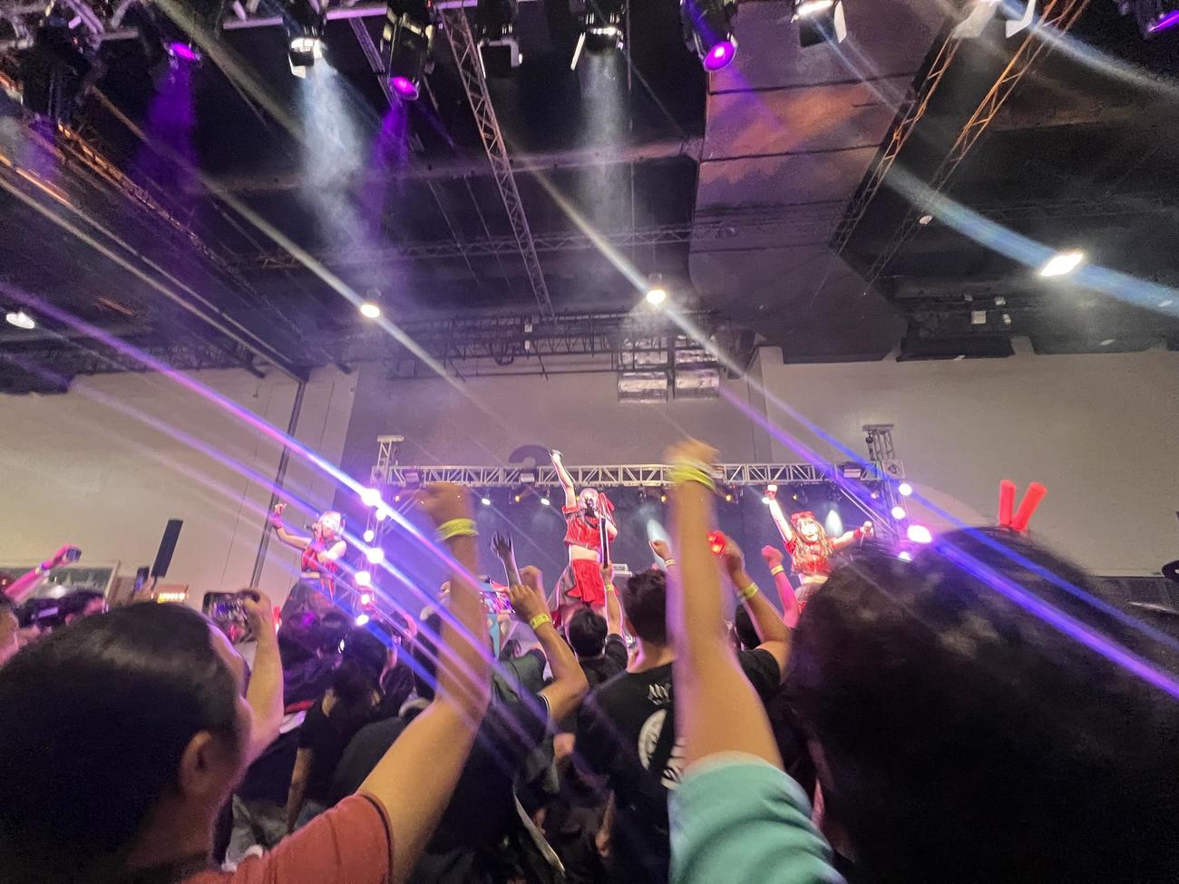 フィリピンのマニラで「TOYCON2024」に出演したZIGA