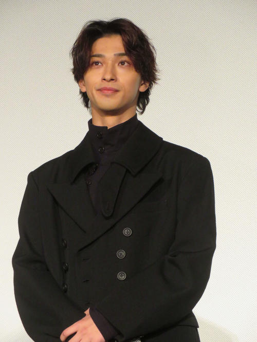 横浜流星のまげ姿を披露　NHK大河ドラマ「べらぼう～蔦重栄華乃夢噺～」クランクインで