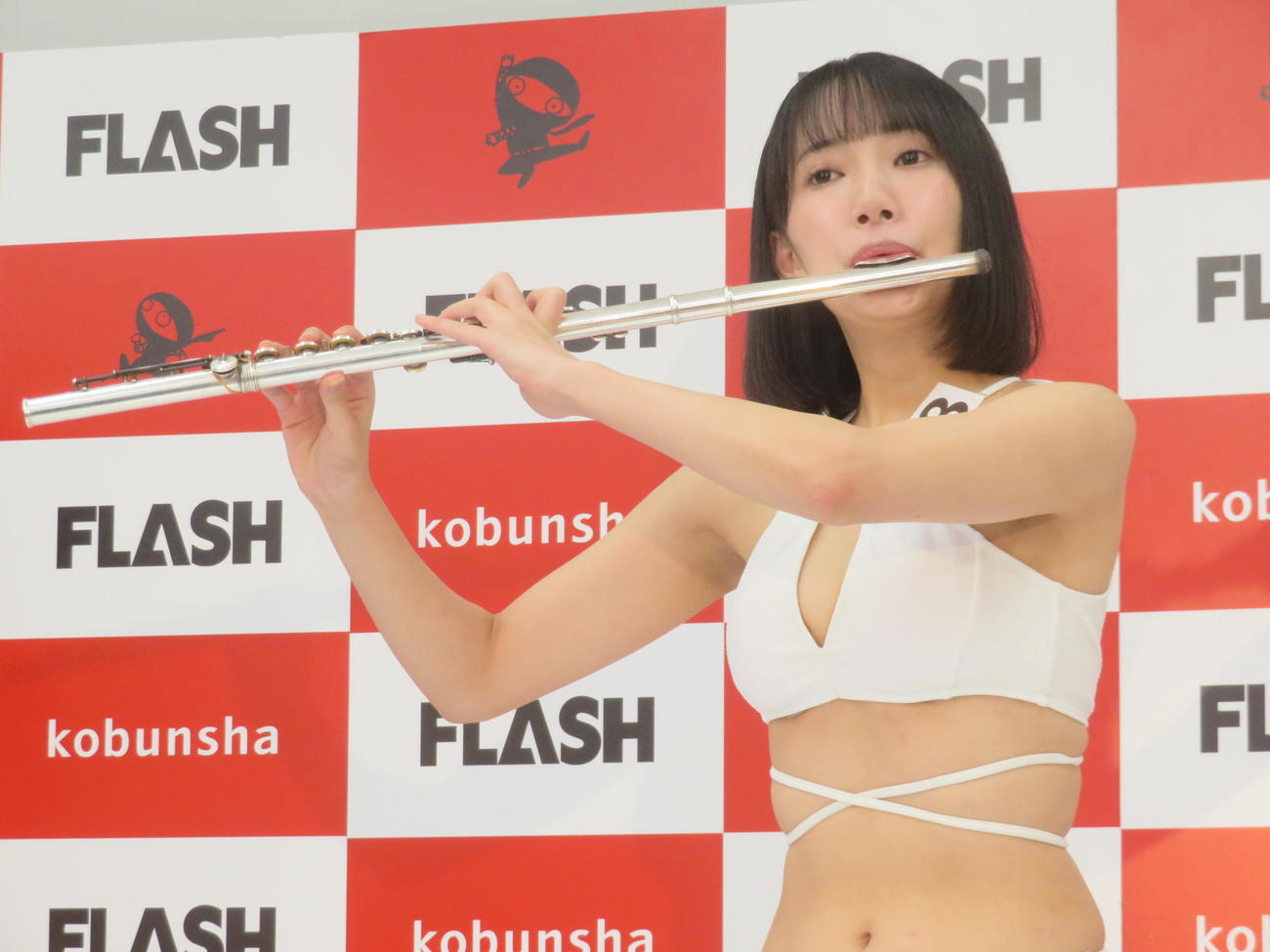 特技のフルートを披露する村松亜理だったがトラブルで音程が…!?