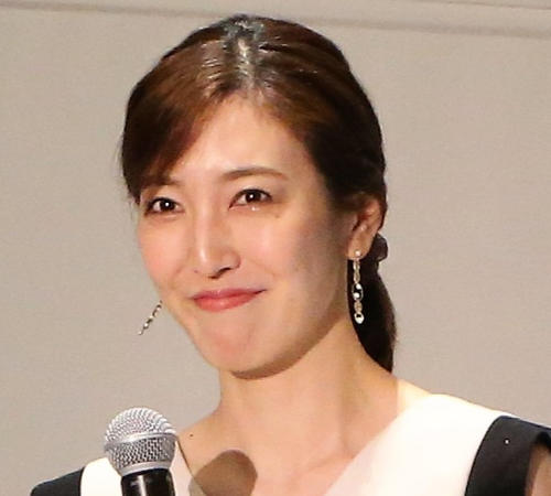 第１子出産の小澤陽子アナ、約半年ぶり職場訪問「#みんな綺麗な二度見」