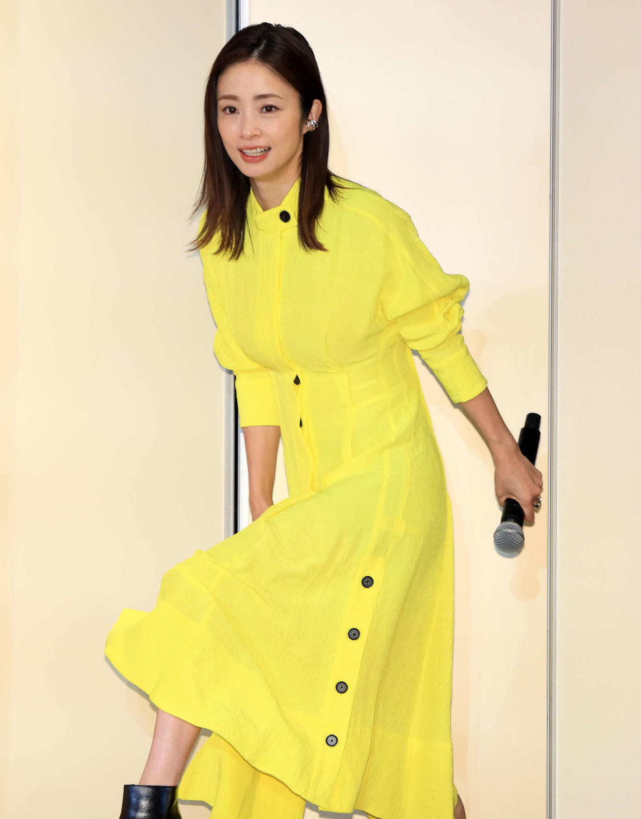 「丸亀うどーなつ」新商品発表会に登場した上戸彩（撮影・浅見桂子）