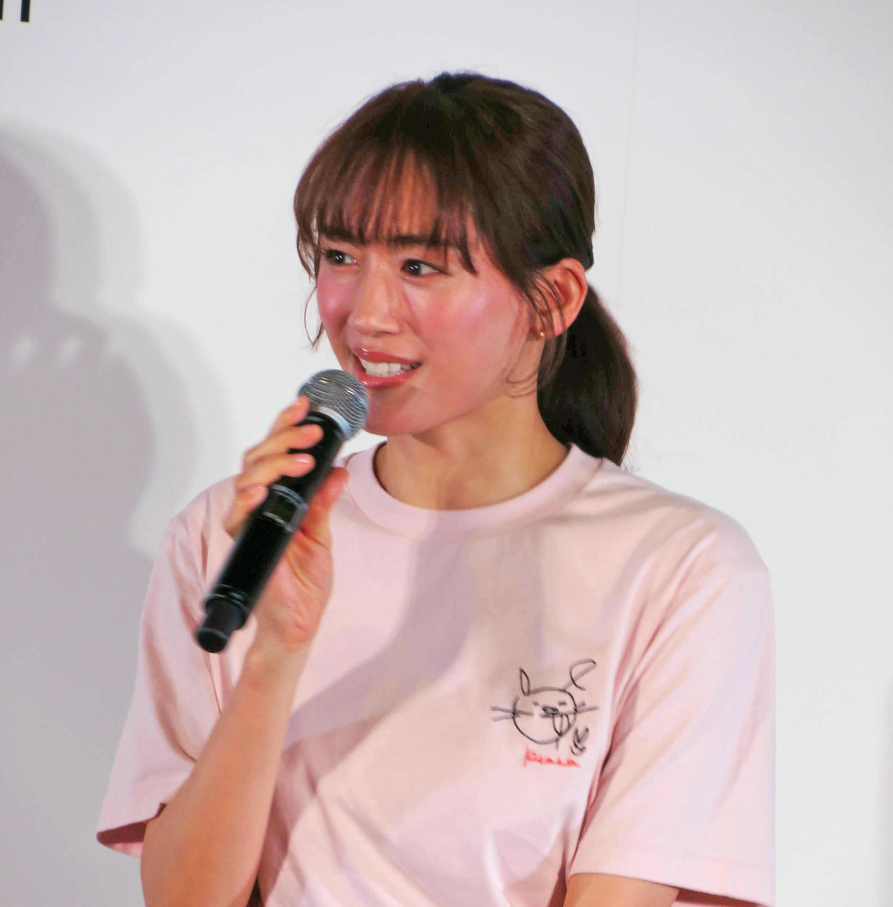 「“届けよう、服の力プロジェクト”」ユニクロ特別課外授業で講師助手を務めた綾瀬はるか