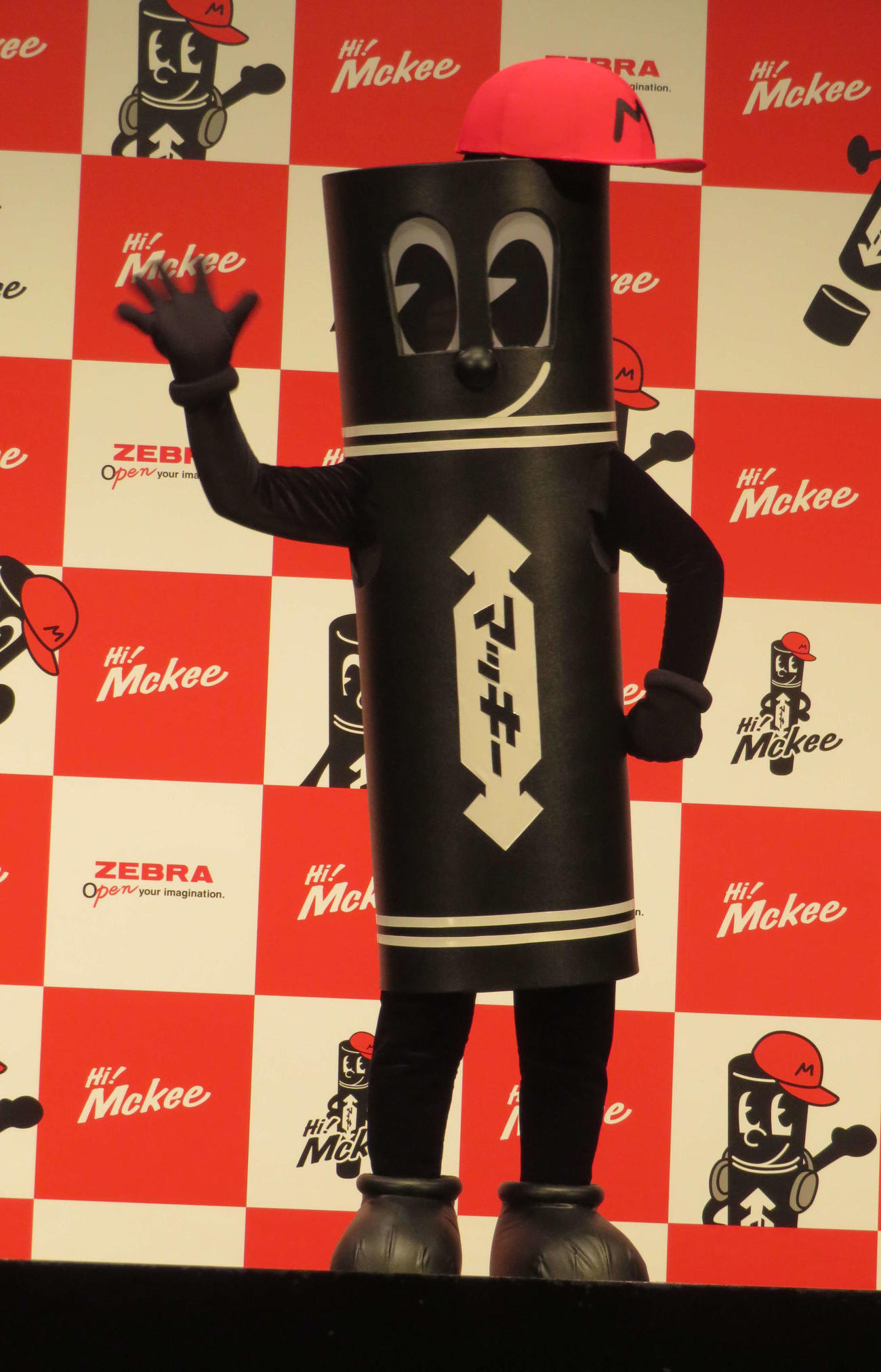 ゼブラの新キャラクター「Hi！　Mckee」