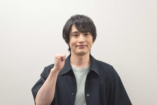 浜中文一、フリーになって「充実」東京開催のみの主演舞台には「交通費はいっけいさんが…」