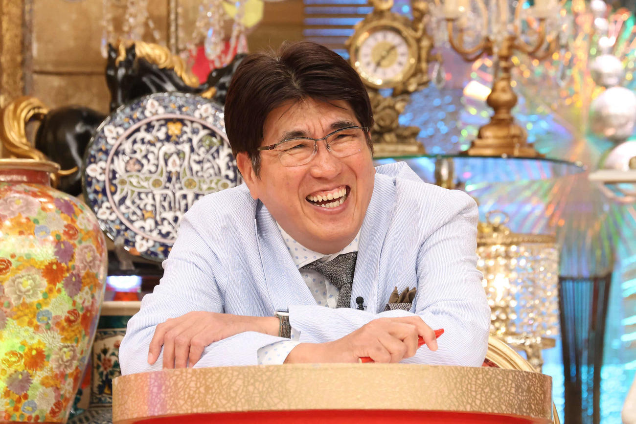 フジテレビ系「ザ・細かすぎて伝わらないモノマネ」に出演する石橋貴明（C）フジテレビ
