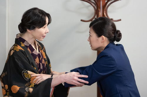 【25日の虎に翼】梅子との再会を喜ぶ寅子、一方猪爪家では花江が１人で家族を支える状況に