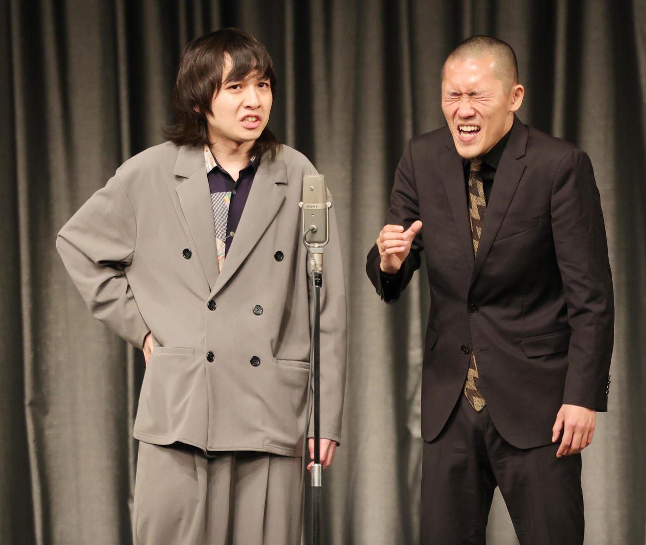 「UNDER5 AWARD 2024」の決勝に登場した家族チャーハン（撮影・野上伸悟）