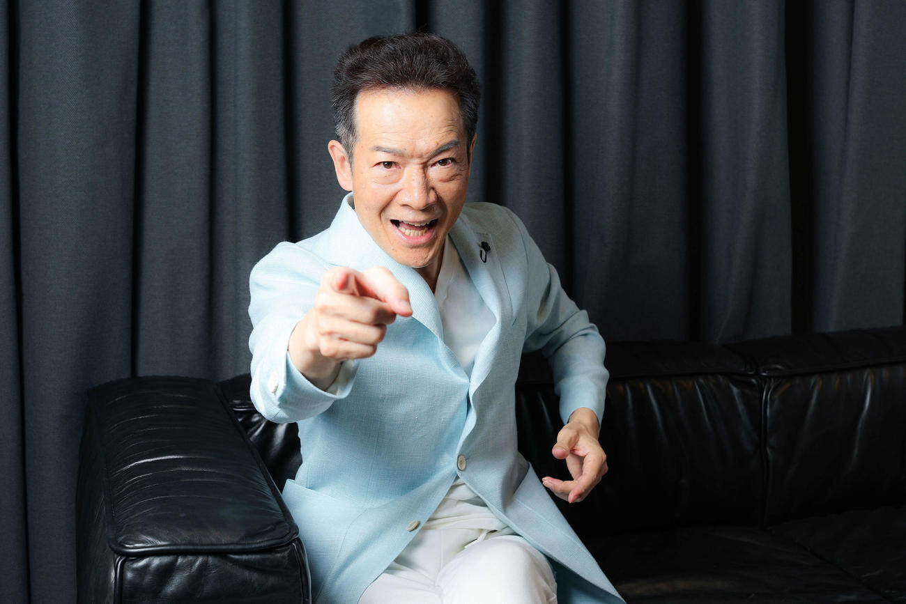 デビュー45周年を迎え、よりアグレッシブに光を放つ田原俊彦（撮影・河田真司）