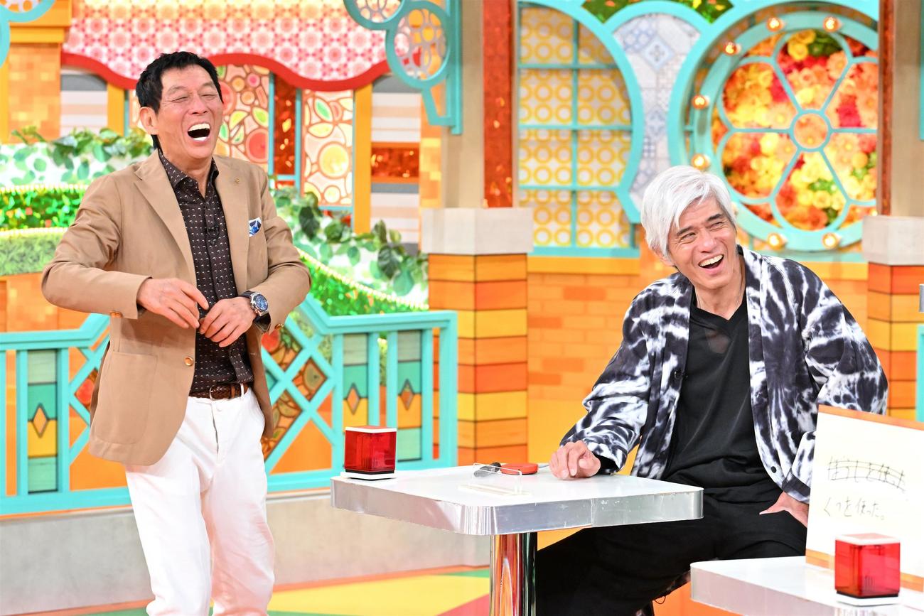 明石家さんまが進行を務めるMBSテレビ「痛快！明石家電視台」にゲスト出演した佐藤浩市（右）（C）MBS