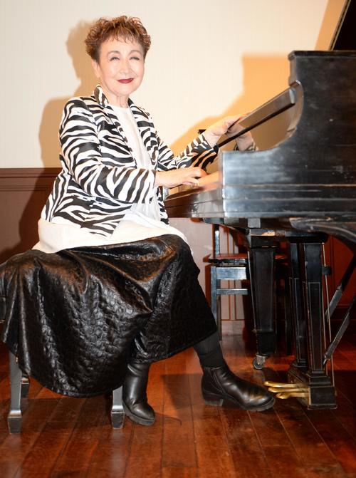 加藤登紀子　母校東大の安田講堂で初ライブ　イマジンを歌唱し「イマジン講堂に名前を変えよう」