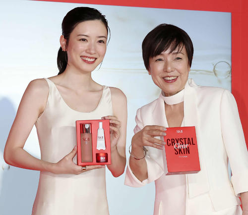 桃井かおりSK2一筋30年「アフリカでもトラブルなかった」武勇伝に永野芽郁「わ～お！」