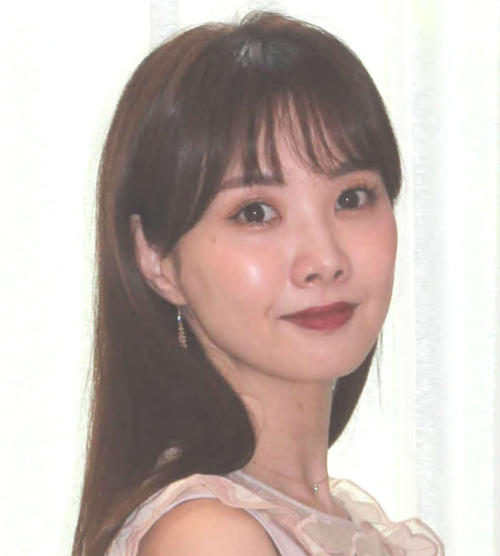 妃海風、橋本環奈とイギリスで映えショットに反響「透明感えぐすぎ」「実の姉妹みたい」