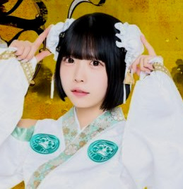 あのちゃん“顔だけそっくりさん”アイドル、ビキニ姿に絶賛の声「マジでスタイル良い」