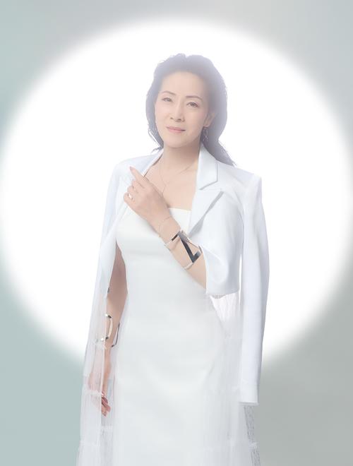 坂本冬美、26日午後６時に公式TikTokアカウント開設　MVの“ほろ酔いダンス”が話題