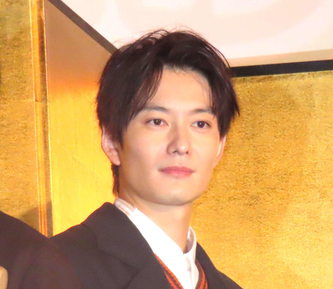 岡田将生（2023年10月撮影）