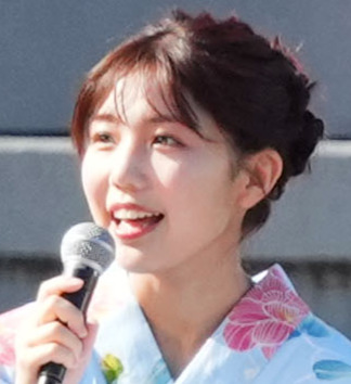 テレ朝・鈴木新彩アナ、私服姿でディズニー巡るデート風動画　「彼女感いっぱいでドキドキ」
