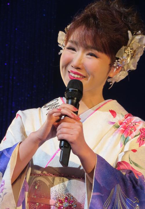 大沢桃子ライブ「桃源郷」開催　異色のシンガー・ソングライター「オンリーワンを目指す」