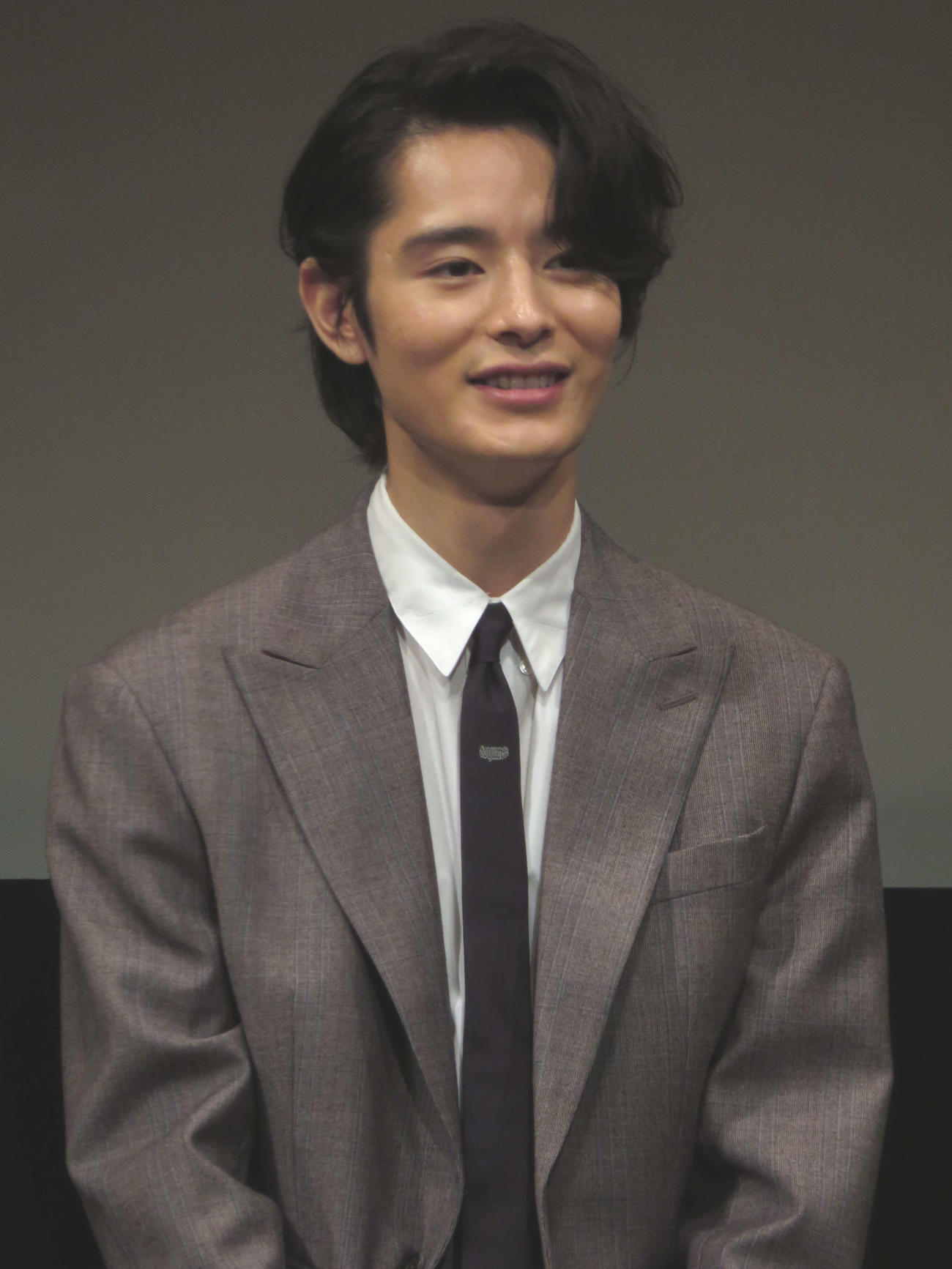 FODオリジナルドラマ「REAL恋愛殺人捜査班」完成発表会に出席した左から塩野瑛久