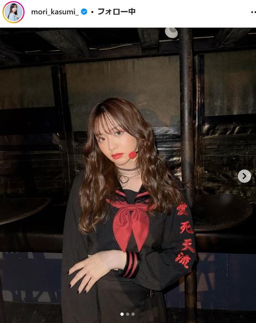 スケバンでこんなに可愛いとは!!」森香澄が昭和レトロな姿、セーラー服