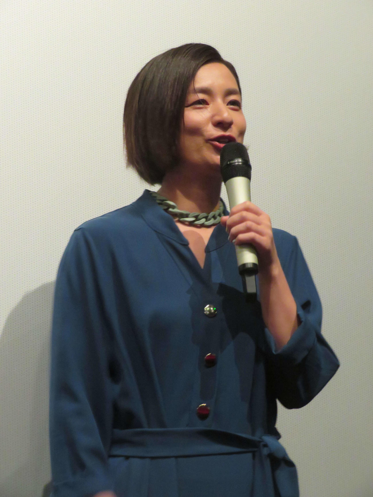 日本、フィリピン合作映画「DitO（ディト）」完成披露上映会に登壇した尾野真千子（撮影・村上幸将）