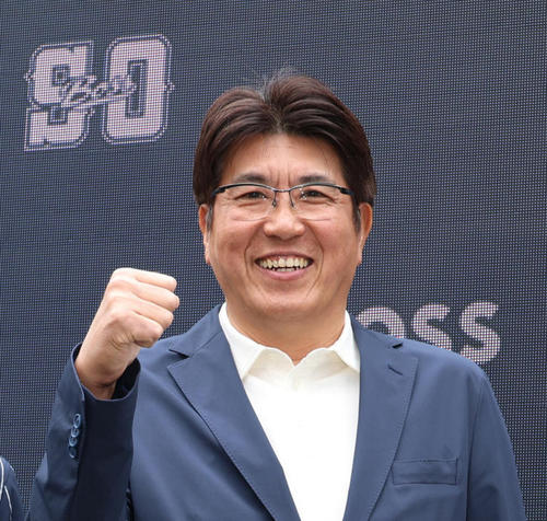 石橋貴明「またお会いしましょう」後輩、古巣に愛あるエール　レジェンドの大きな背中に会場感服