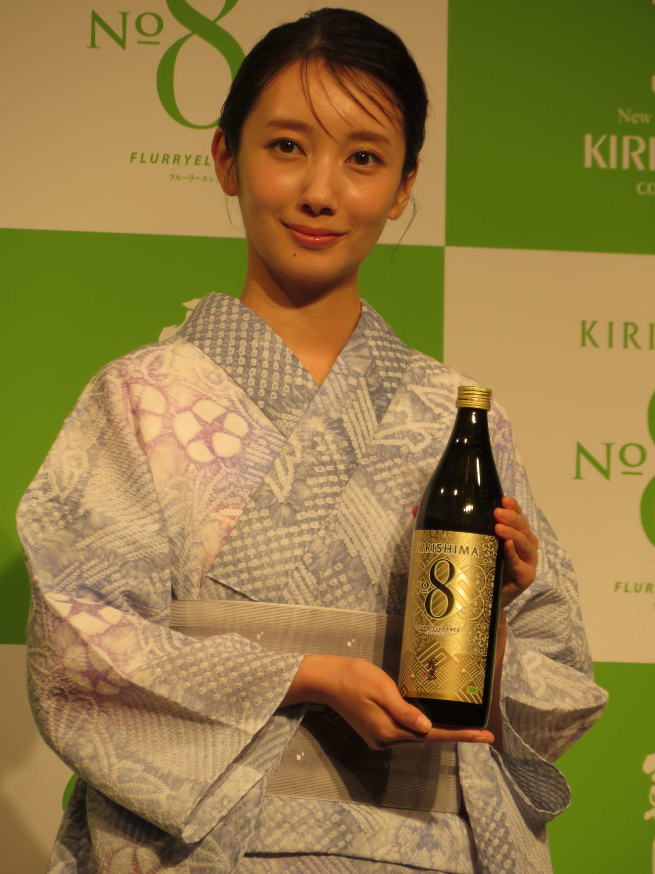 霧島酒造「KIRISHIMA NO．8」新TVCM発表会に出席した波瑠