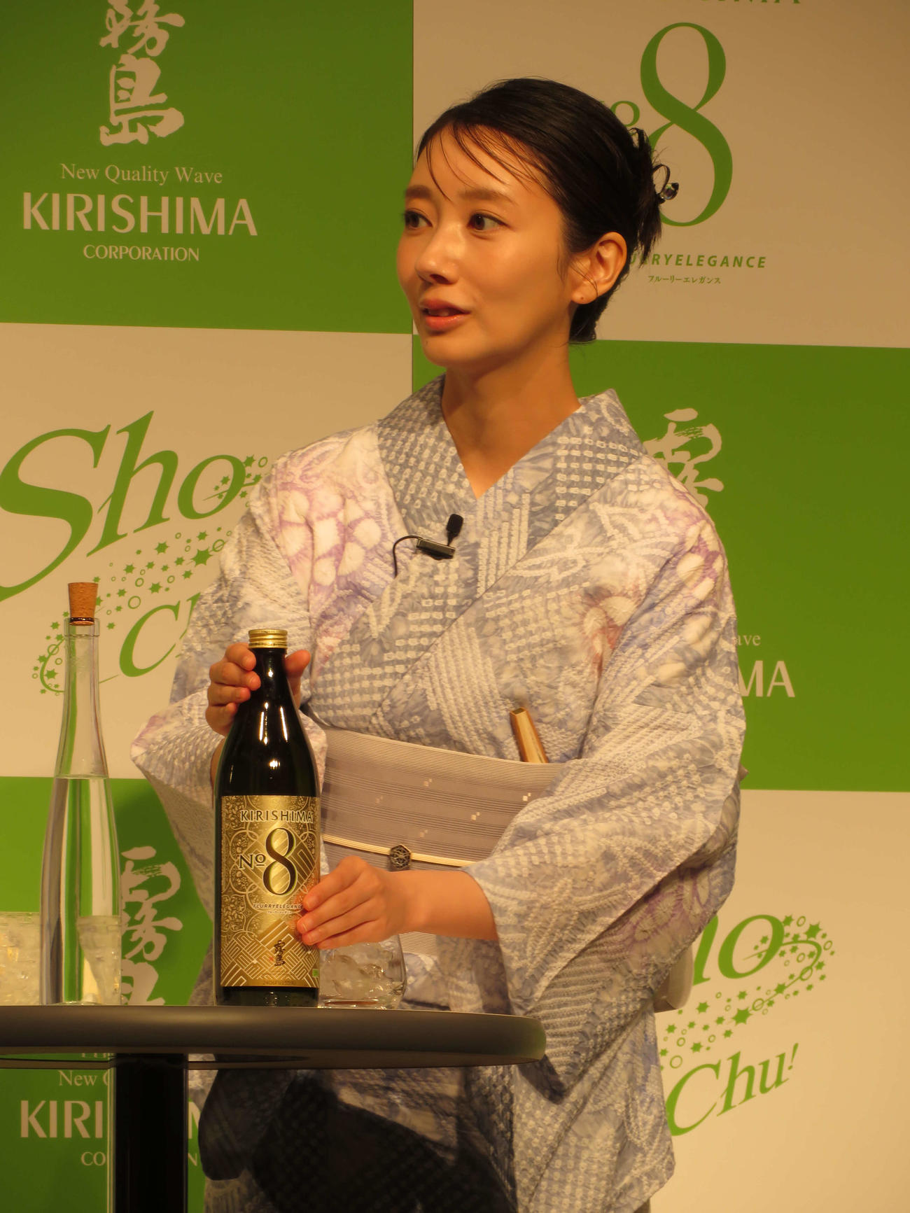 霧島酒造「KIRISHIMA NO．8」新TVCM発表会に出席した波瑠