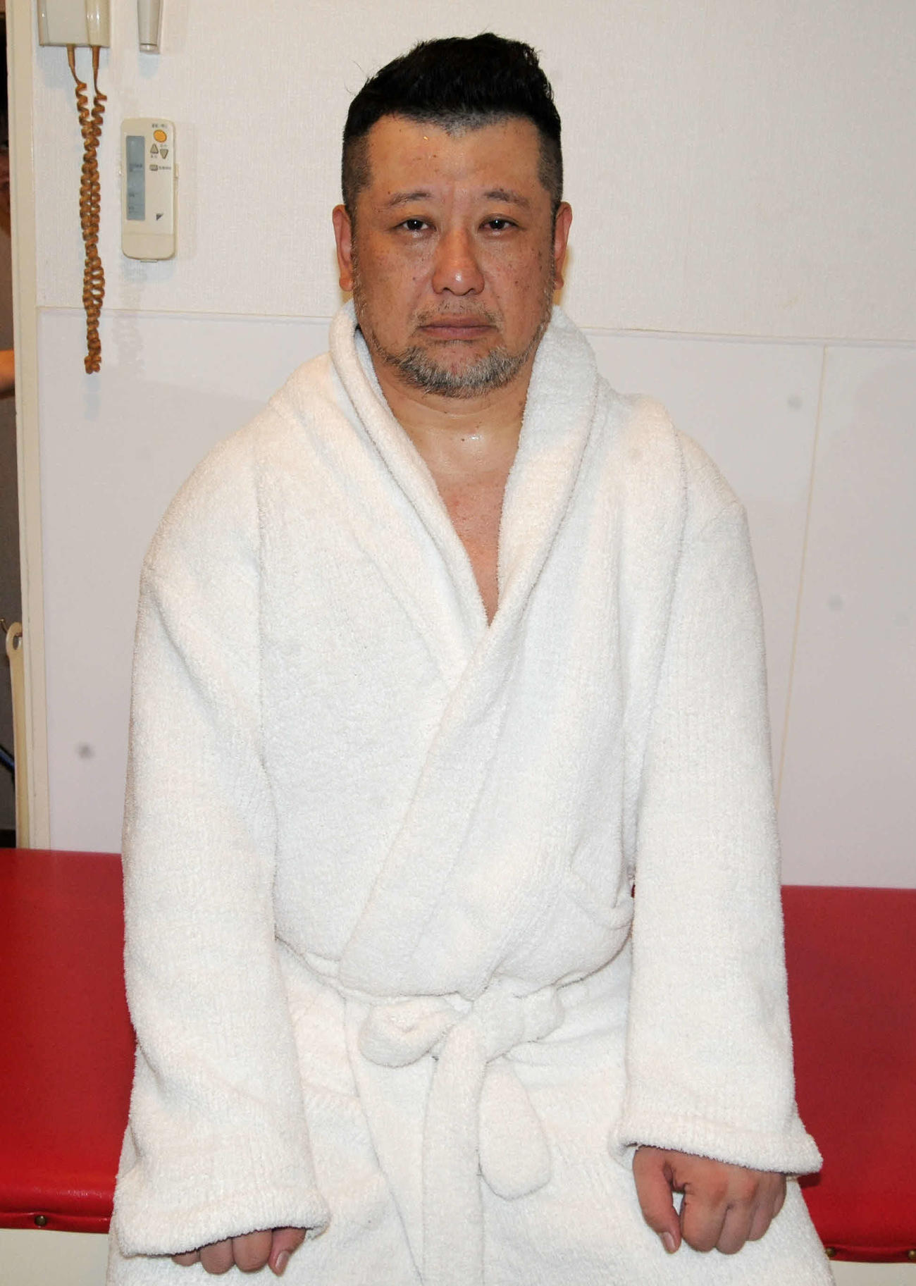 CSチャンネル「映画・チャンネルNECO」の主演ドラマ「桃色探訪～伝説の風俗～」の東京・神田編に出演する主演のケンドーコバヤシ
