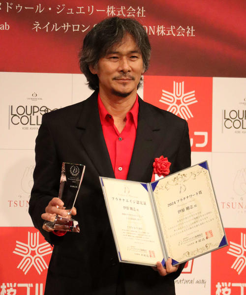 伊原剛志、ミュージカルで川平慈英と漫才コンビ結成　来年のＭ－１にも挑戦