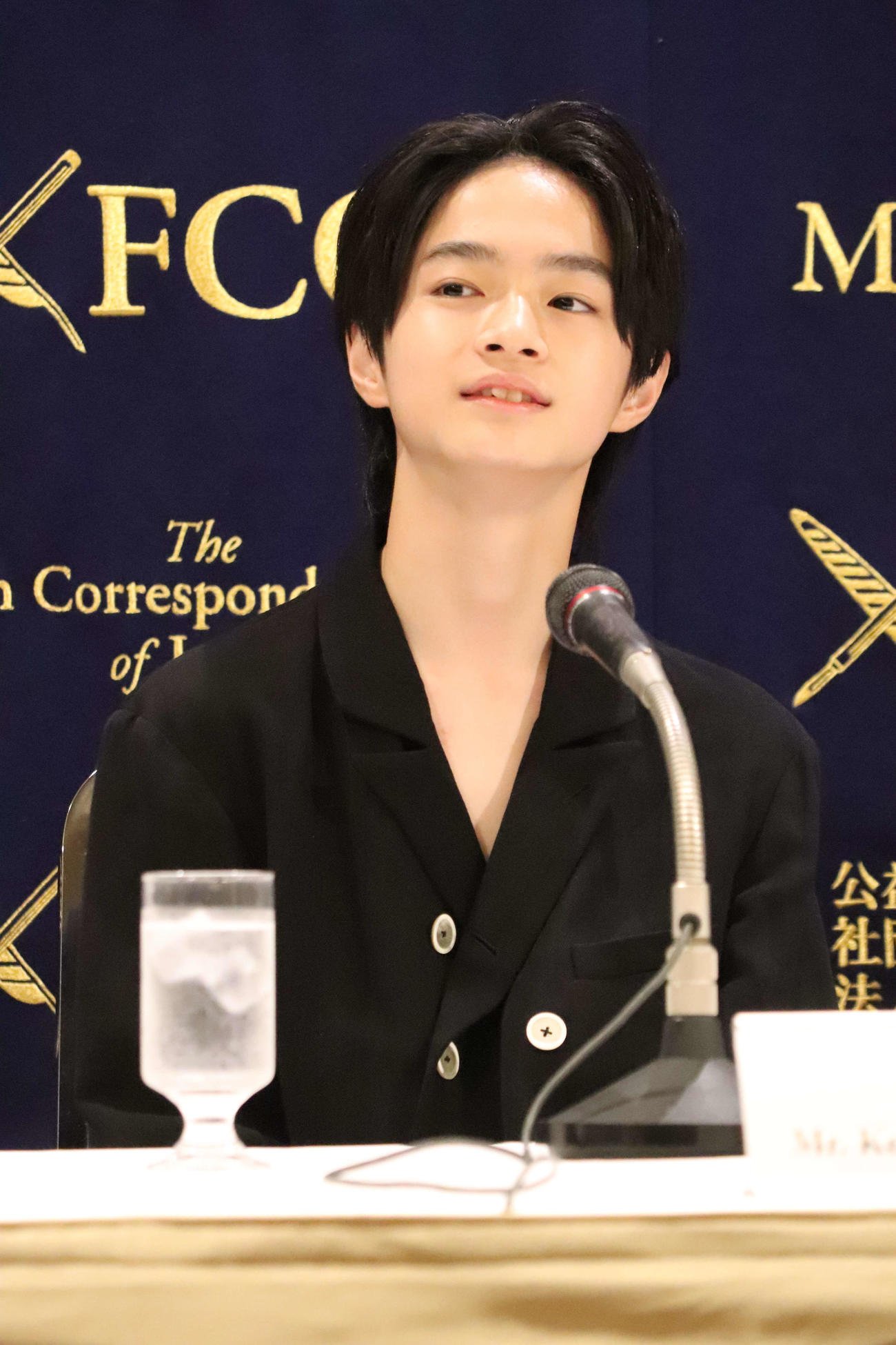 映画「ぼくのお日さま」上映後、会見に出席した越山敬達（2024年7月1日撮影）