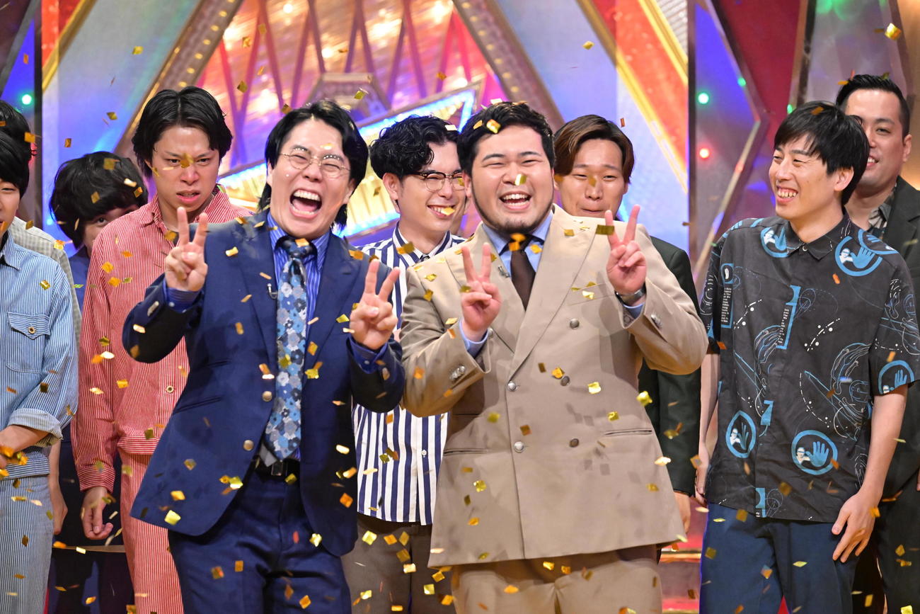 第45回ABCお笑いグランプリで優勝した令和ロマン（C）ABCテレビ