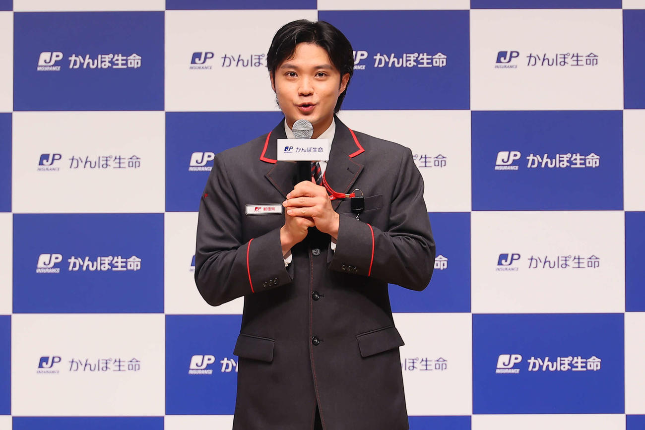 かんぽ生命イメージキャラクターに就任した磯村勇斗