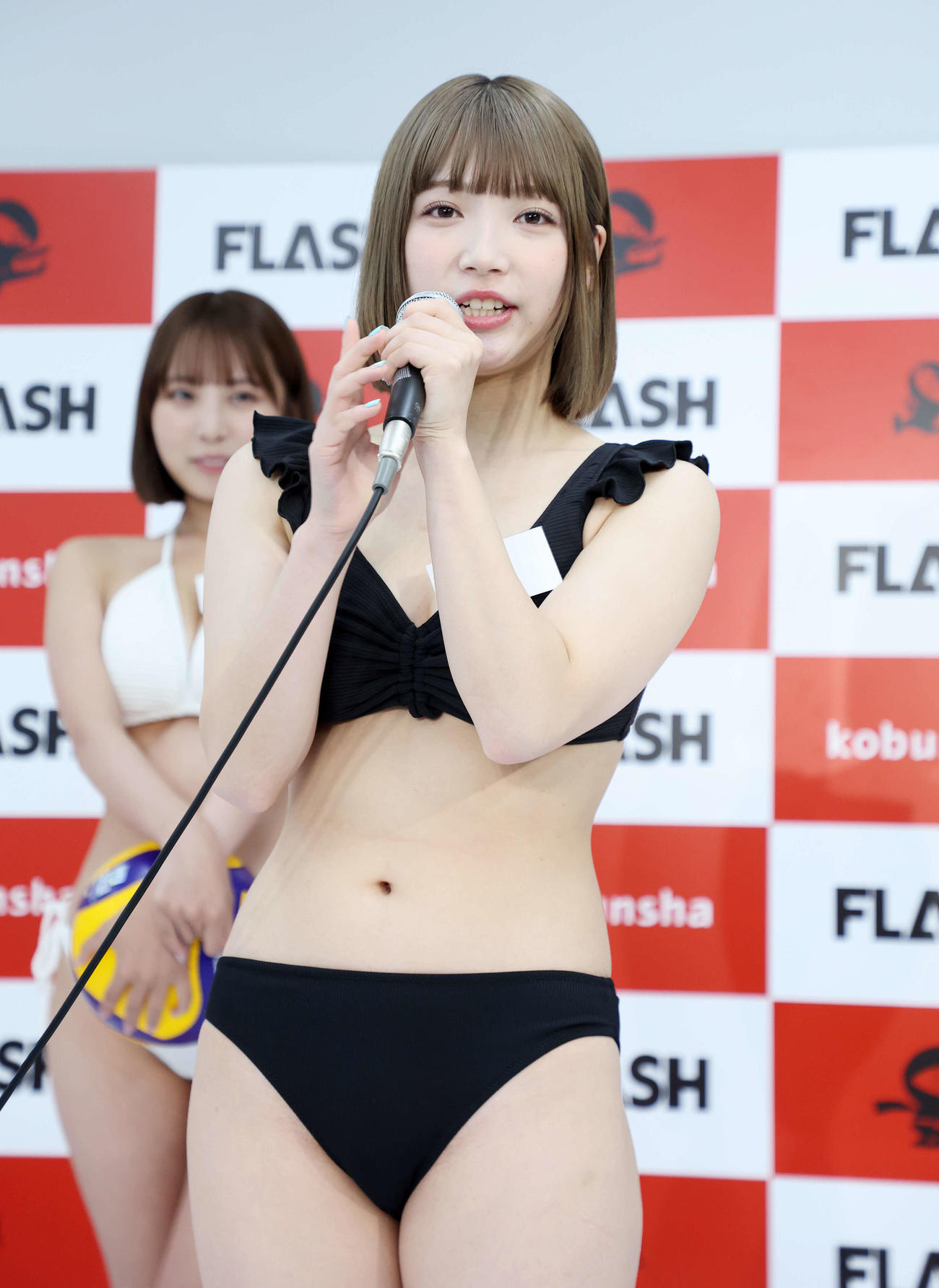 「ミスFLASH2025選考オーディション」発表会見に臨む小日向美海（撮影・鈴木正人）